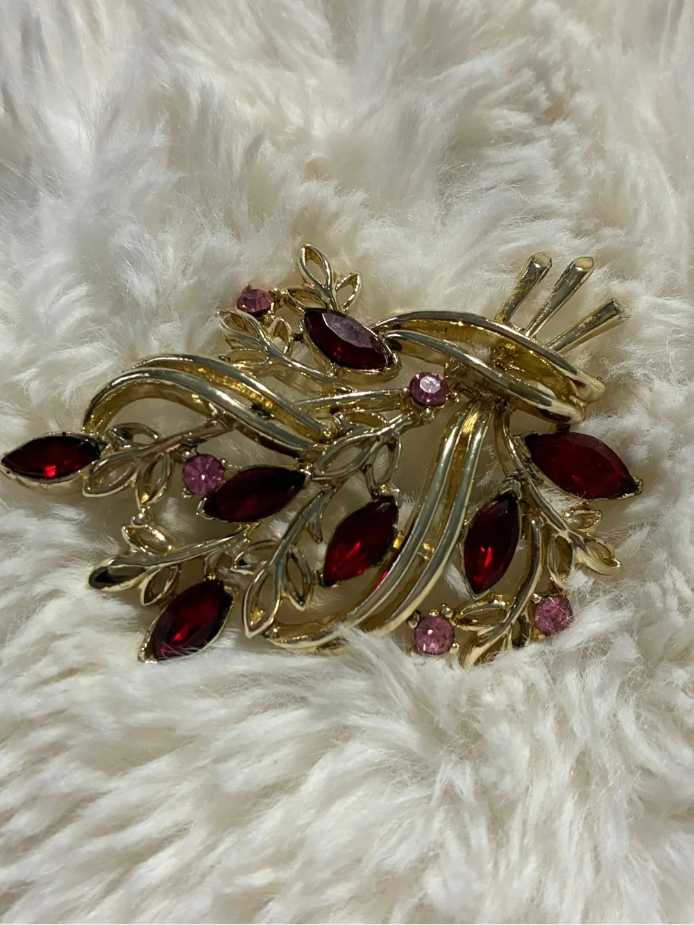 Unknown elegant gold